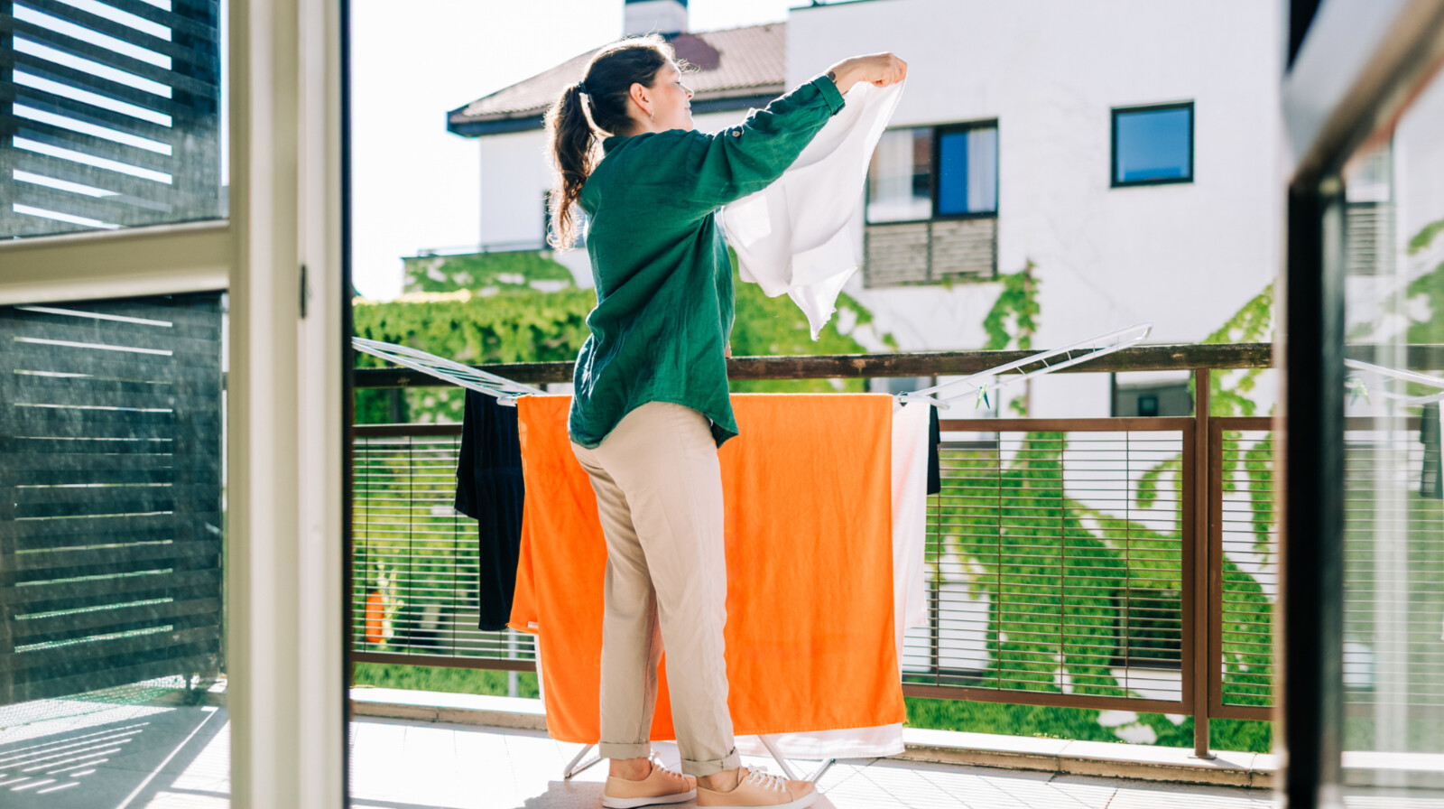 Hálószoba hűtése ventilátor nélkül: ez az egyszerű trükk segíthet – Csak egy törölköző kell hozzá